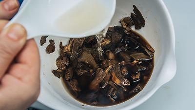 Como Hidratar Funghi em Vinho Branco