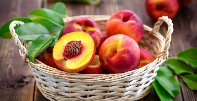 Como se Come a Fruta Nectarina? Passo a Passo de Como Fazer